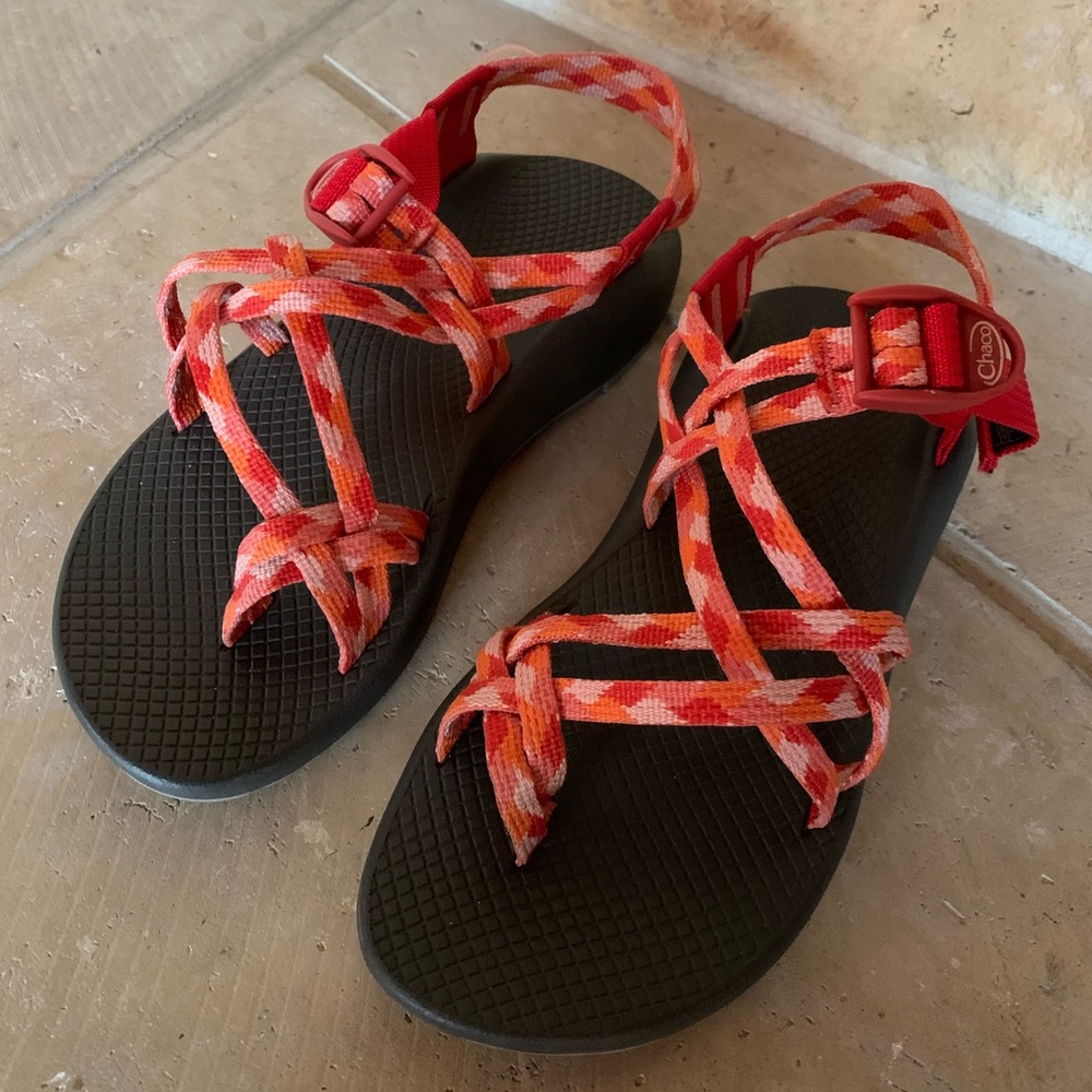 Women’s orange, red and pink Chacos, size 7